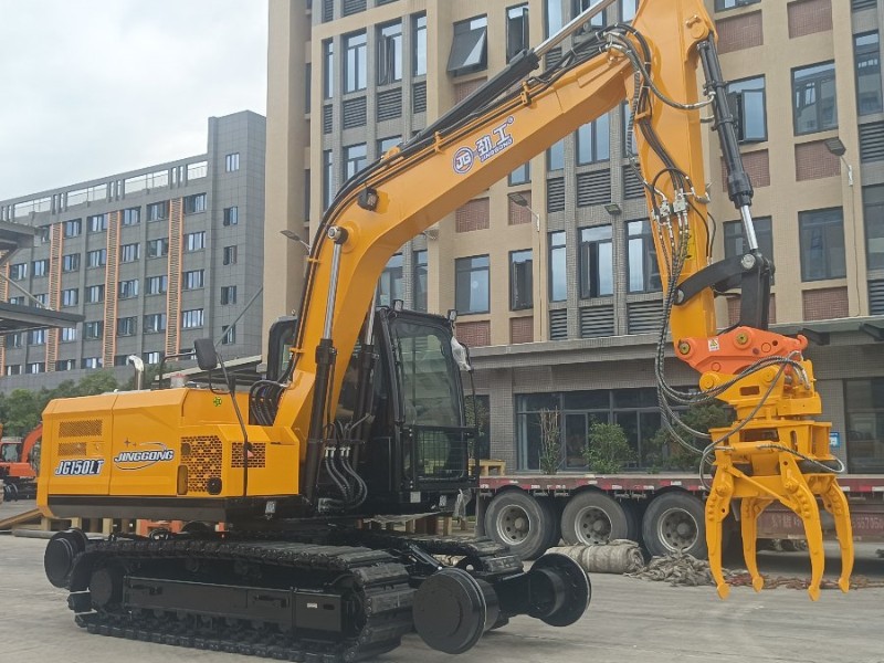 bourreuse de voies ferrées : le partenaire clé pour garantir un réseau ferroviaire fluide et efficace