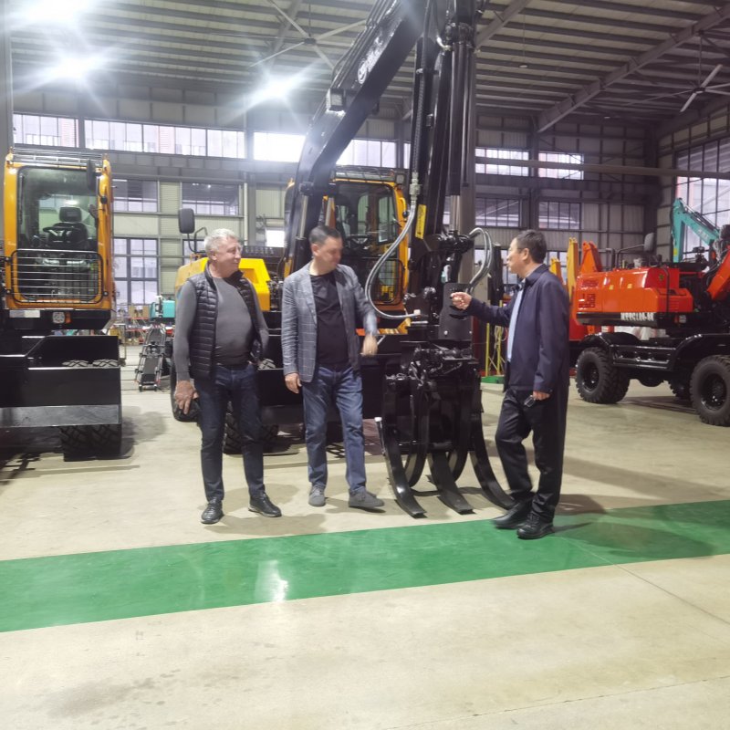 Russian customers visited Jinggong for a visit and exploration, further enhancing new opportunities for global foreign trade cooperation